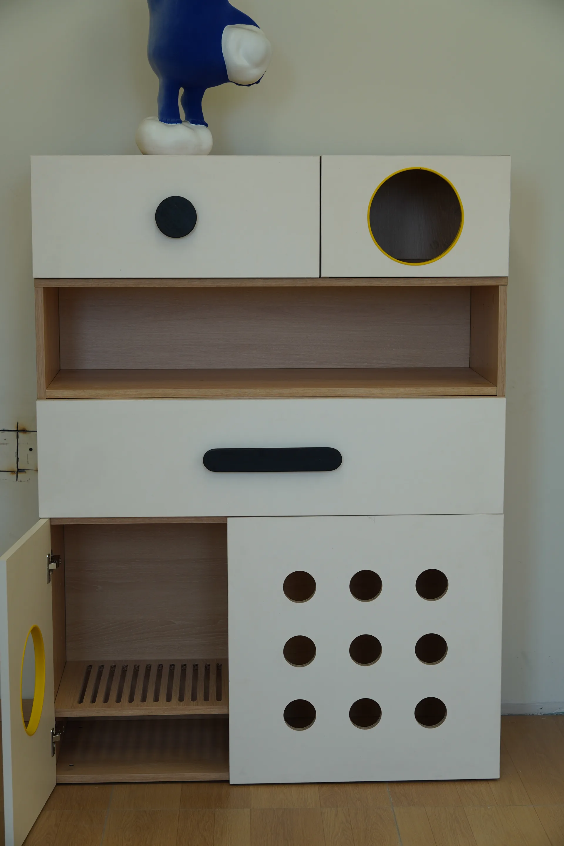 How to Choose the Right Cat Furniture for Your Home
